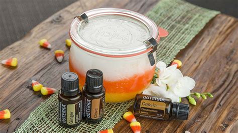 Blend all ingredients together, then add to 1 gallon of water and spray around your plants. DIY: Festive Fall Sugar Scrub with Clove Oil | doTERRA Essential Oils | dōTERRA Essential Oils