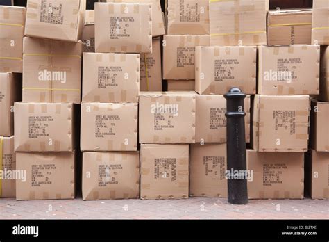 Cardboard Boxes Hi Res Stock Photography And Images Alamy