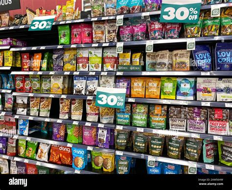 Snack Aisle Hi Res Stock Photography And Images Alamy