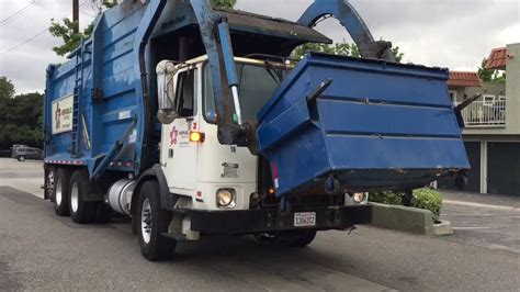 In garbage truck and city trash service simulator your job is to clean up the streets by collecting all the trash.take a seat and start your job in fully modeled and you will have to drive a garbage truck around the city, following your route and collect as many garbage containers as possible.with two. Garbage Trucks of the Brea Monday Route (1) - YouTube