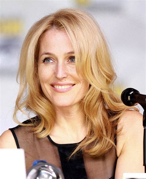 Gillian Anderson Interview Sex Education Phalluses An Vrogue Co