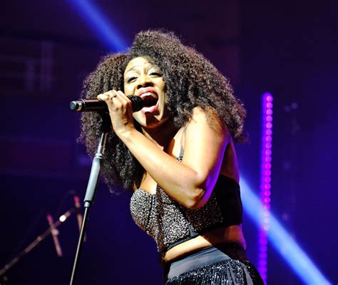 Beverley Knight Symphony Hall Birmingham Review Pictures And Video