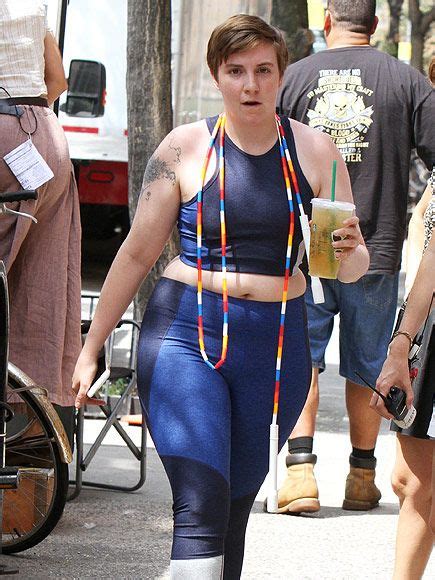 Lena Dunham Posts Jogging Paparazzi Photo Lena Dunham Paparazzi Photos Paparazzi