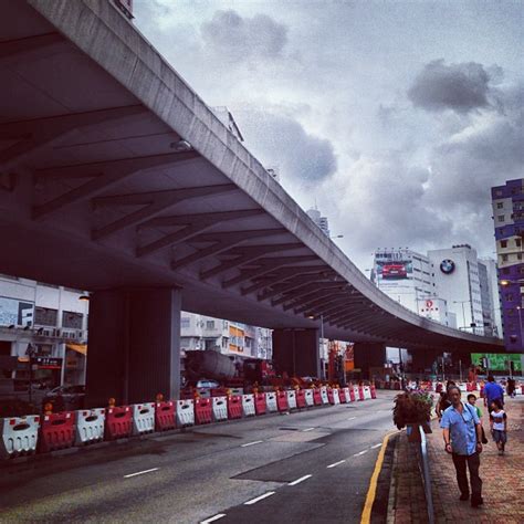 The Elevated Kowloon Corridor Cuts Thru To Kwa Wan Hong Kong Thru My Eyes