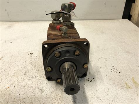 Case 1845c Hydraulic Motor 229263a1