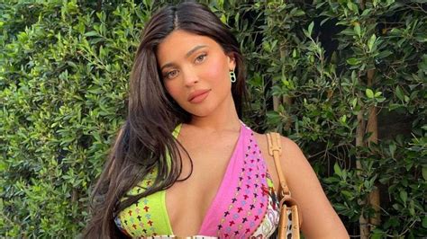 I Felt Unkissable Kylie Jenner Reveals Insecurity About Small Lips