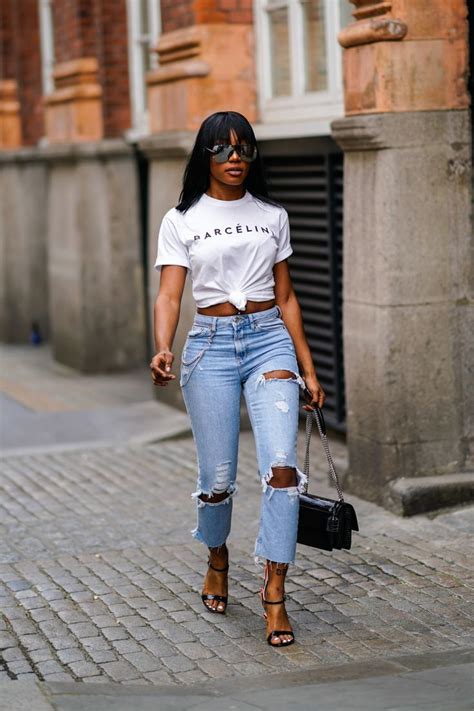 10 ways to dress up your favorite t shirt and jeans jeans outfit women jeans and t shirt