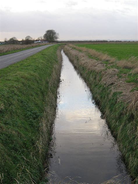 Draining The Marsh © Roger Gilbertson Cc By Sa20 Geograph Britain