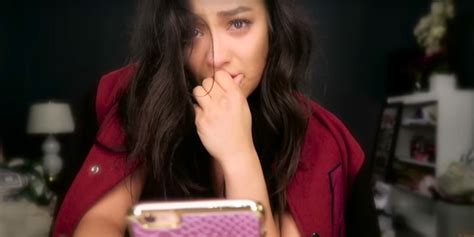 Shay Mitchell Shares Emotional Goodbye Video After ‘pretty Little Liars’ Wrap Newsies Shay