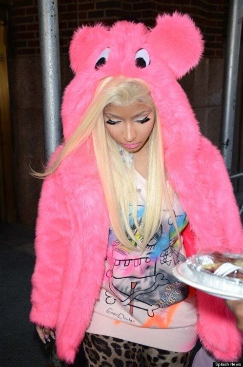 Nicki Minaj Steps Out In Pink Cuddly Toy Coat Huffpost Uk