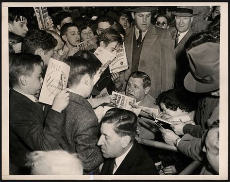 1946 Babe Ruth Signing Autographs Photo Psa Type I