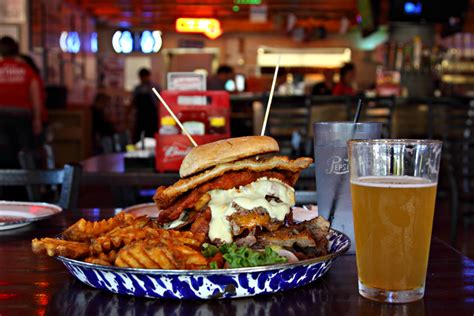 Here Are 10 Of The Best Burger Joints In Iowa