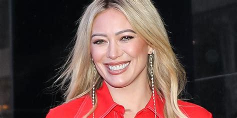 How I Met Your Father Star Hilary Duff Just Wore The Most Daring Mini Dress On Live Tv