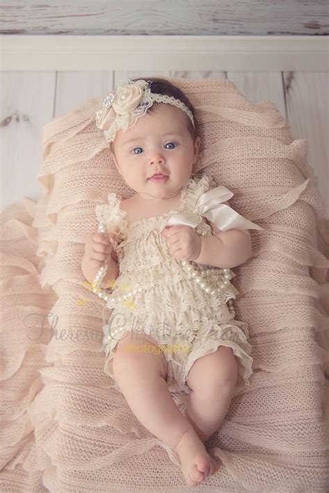 Pin By Shannel Guzman On 3 Month Old Portraits Baby Girl Photography