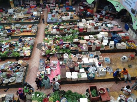 Sejak saat itu pula, pasar baru barat comboran. トリップアドバイザー
