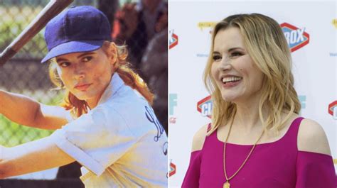What The Cast Of A League Of Their Own Looks Like Today 2022