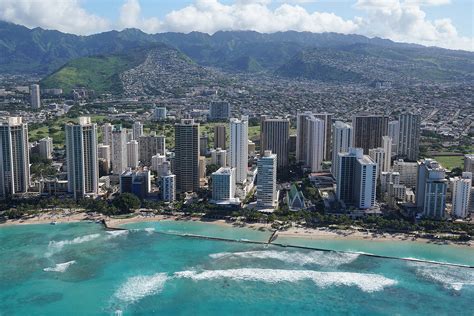 Waikiki Hotels And Waikiki Beach Aerial 0371 2598×1733