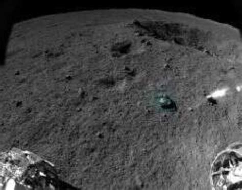 Chinas Yutu 2 Rover Snaps Stunning New Panoramas From The Moons Far
