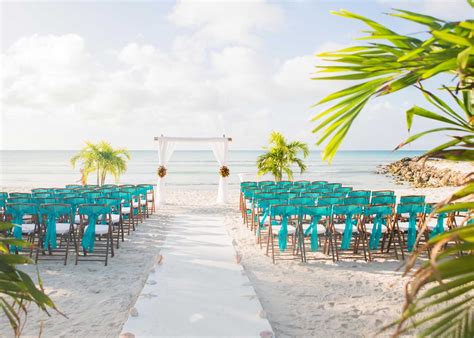 15 Tropical Monstera Wedding Theme Details You Will Love | Island