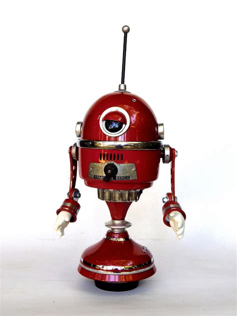 Pin By My Info On Robot Sculpture In 2020 Retro Robot Robot Art