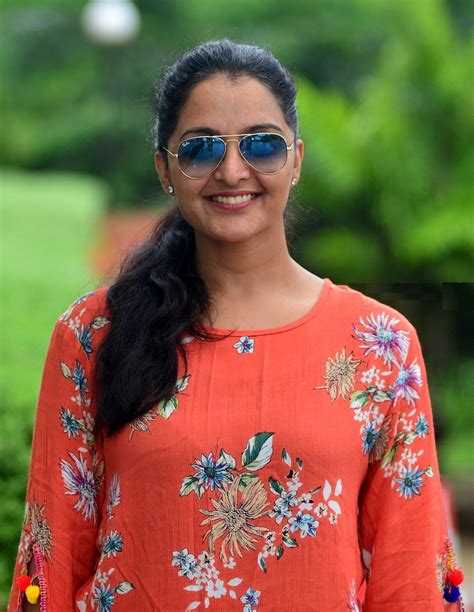 Get manju warrier photo gallery, manju warrier pics, and manju warrier images that are useful for samudrik, phrenology, palmistry/ hand reading, astrology and other methods of prediction. Manju Warrier Hot Navel New HD Pictures In Short Clothes