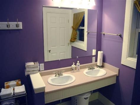 20 Beautiful Purple Bathroom Ideas Purple Bathrooms Purple Bathroom