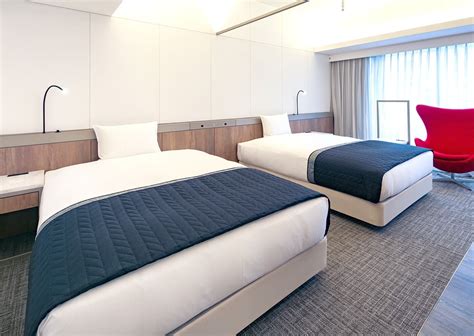 Standard Twin Room Rooms And Amenities Official Hotel The Flag