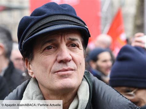 Avec stella sulak, francis lalanne a vécu 15 ans d'amour et a eu trois filles et un petit garçon. Francis Lalanne prêt à tout pour protéger ses enfants ...