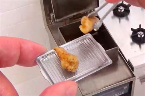Kfc Served Tiny Food From A Miniature Pop Up This Weekend Eater