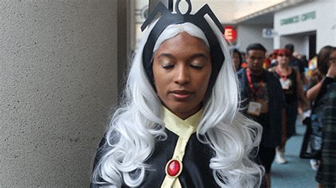 These 13 Superhero And Villain Cosplay S Continue The Battle Of Good