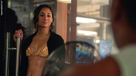 Meaghan Rath Size