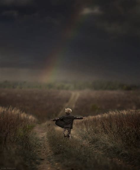 Mom Takes Emotional Pics Of Her Kids And Animals In Their Enchanting Farm