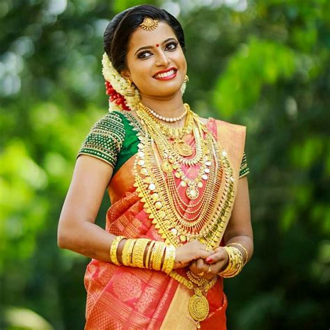 Pin By Syamanoj On Kerala Bride Kerala Bride South Indian Bride Saree