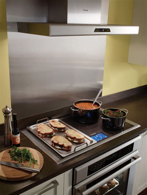 The heat immediately disperses once the gas stove is turned off. MUST-HAVE: Thermador's Freedom Induction Cooktop, Reviewed ...