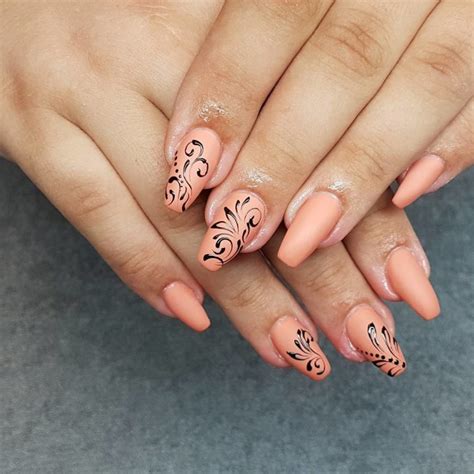 45 Sober And Smart Work Nail Art Ideas For Formal Days