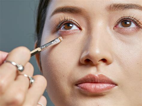 How To Flawlessly Conceal Under Eye Bags And Circles Undereye Circles