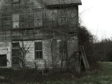 Creepy Old Abandoned Houses