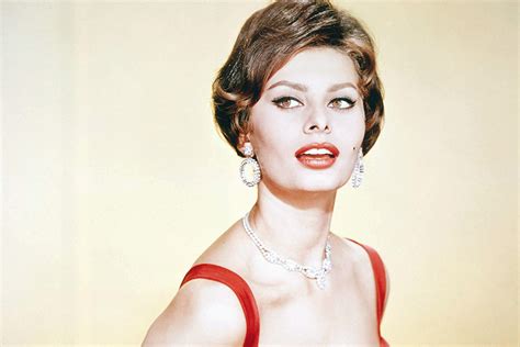 Sophia Loren Attrice Biografia E Filmografia Ecodelcinema