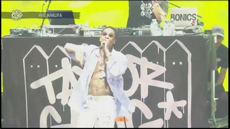 Wiz Khalifa Roll Up Live Lollapalooza 2017 Youtube