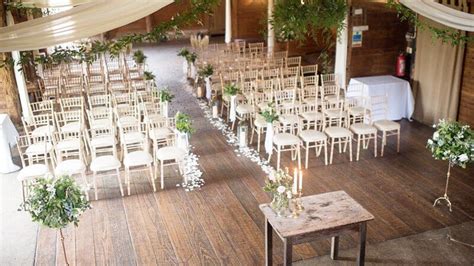 Lains Barn Wedding Venue In Oxfordshire Wedding Venues
