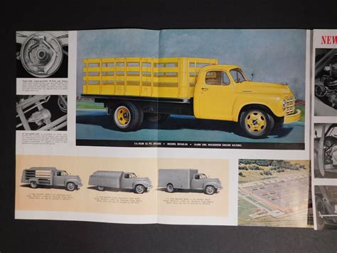 1949 Studebaker Heavy Duty Truck Series Color Fold Out Brochure Very