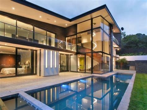 Home Interior Design Modern Glass House Frames Luxurious Features