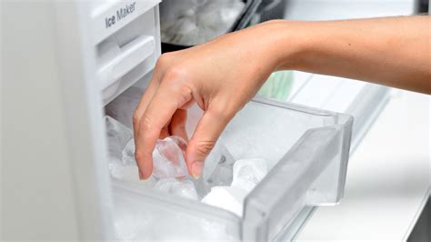 How Long Does It Take To Freeze Ice Cubes