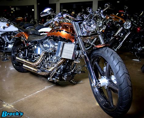 Custom Harley Davidson Breakout With Bst Carbon Fiber Wheels Brocks