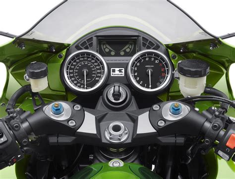 Kawasaki ninja zzr1400 variant's specs. The 2012 Kawasaki ZX-14R / ZZR1400 Makes Under 200hp ...