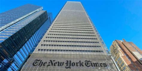 Watch Pro Life Spider Man Climbs New York Times Building And