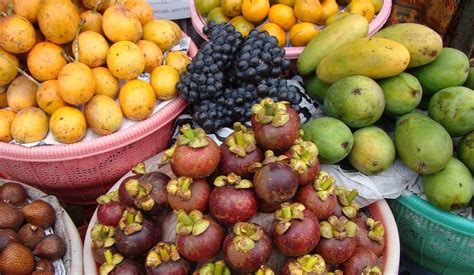 It tastes much like the commercial kiwi fruit, to which it is closely related, but the seeds are very small and not noticeable, so eating the fruits is somewhat like eating large seedless grapes. 10 Exotic Fruits You Can Find Cheaply in Japan | All About Japan