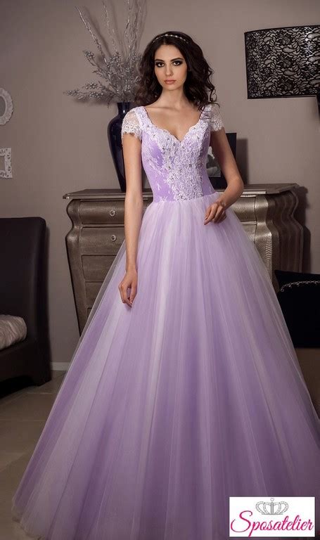Cara aspirante sposa alla ricerca disperata di un abito corto per le tue nozze, sono felice di comunicarti che oggi hai fatto finalmente bingo! abito da sposa colorato lilla economico online collezione ...