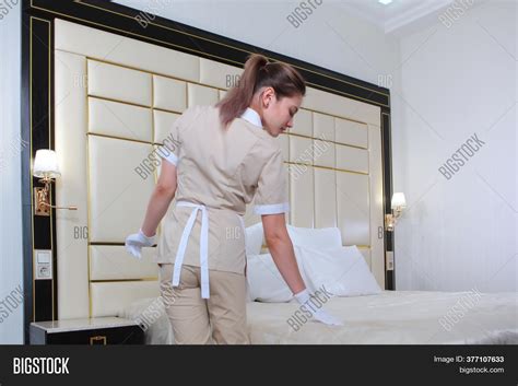 Maid Service Hotel Image And Photo Free Trial Bigstock