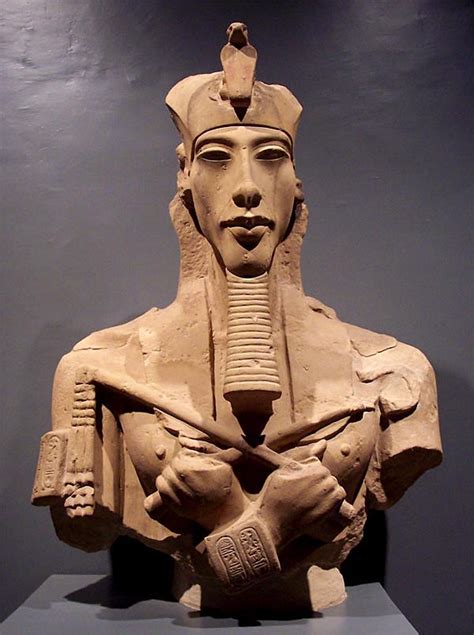 Los Moais Y El Faraón Egipcio Akenatón ¿una Posible Conexión Código